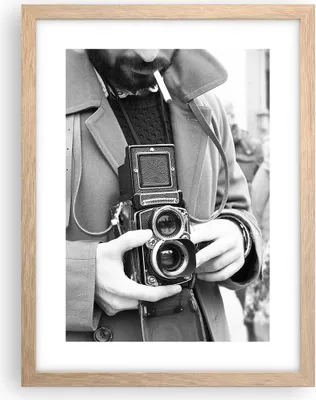 Produktbild von Gerahmtes Poster - Rahmen in heller Eiche - Die Kamera Retro Vintage - 30x40 cm - Wand Bild - Wanddeko - Wandbilder - Kunstposter - Wandposter - Bilderrahmen - Bilder - Kunstdruck - P2NPA30x40-5009