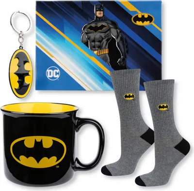 Produktbild von GESCHENKSET - Lustige Herrensocken aus Baumwolle, Größe 40-45 + Tasse + Schlüsselanhänger BATMAN von SOXO, Geschenk für einen Mann zum Geburtstag