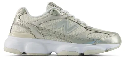 Imagen del producto de New Balance W60347S - Color: Lino / Dorado metalizado claro, Talla: 9.5