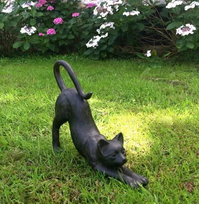 Produktbild von Kätzchen reckt sich niedliche Katze, Dekoration Fenster, Garten Deko Tierfiguren