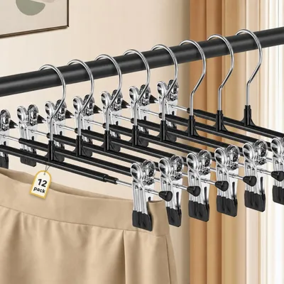 Produktbild von 12 Metall Hosenbügel in Schwarz mit Clips, Klemmbügel und Hosenclips, platzsparende Kleiderbügel für Hosen und Röcke, verstellbar von 30 cm, 360° drehbare Haken, rutschfest und robust