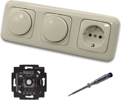Produktbild von Busch Jäger 6523UR-103 (2 x) LED Drehdimmer Dimmer + Dimmerscheibe 2115-212 und Steckdose 20EUC-212 in DURO2000 cremeweiß glänzend inklusive EBROM Phasenprüfer zur Montage der Geräte 6523 UR-103