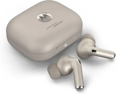 Produktbild von Motorola Moto Buds+ Sound by Bose – Bluetooth 5.3 Earbuds, Dolby Atmos & Head Tracking, ANC, Hi-Res Audio, 38h Playtime, Wireless Charging