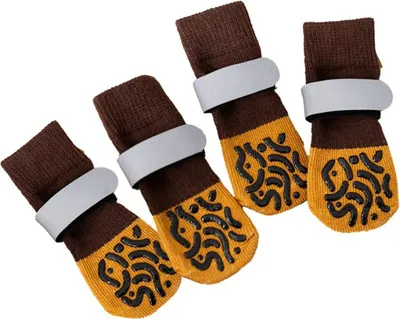 Produktbild von INF Rutschfeste Hundesocken Braun Polyester mit Reflektorstreifen 4er Set