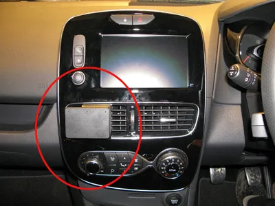 Produktbild von Brodit ProClip Fahrzeughalter für Rechtslenker 655307 - Winkelbefestigung - Renault Clio IV 17-19