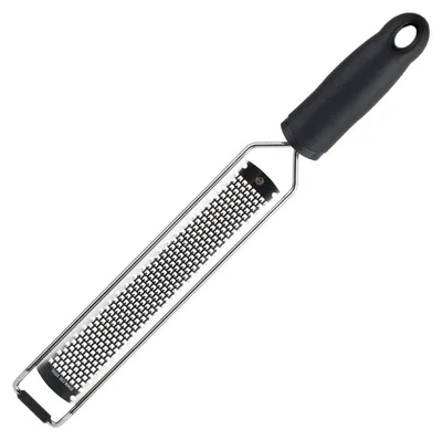 Produktbild von MasterChef Parmesanreibe Zester, Zestenreißer, Zitronenreibe, Muskatnuss Reibe, Ingwerreibe, Handreibe mit Rassiermesserscharfe Edelstahlklinge und Ergonomisch Rutschfester Griff, Spülmaschinenfest