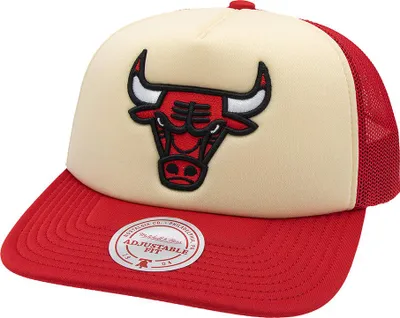 Produktbild von Mitchell & Ness NBA Vintage Block Trucker Cap Chicago Bulls cream/red