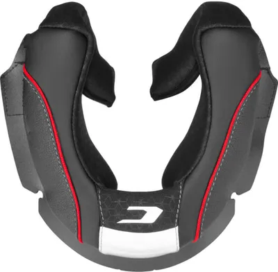 Produktbild von Paranuca mit schwarzen roten Kissen CGM 560 MAD Helm Größe XL