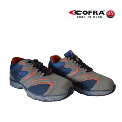 Produktbild von COFRA Sicherheitsschuhe, Grau, Größe 42, S3 SRC, New Squash, inkl. 2 Paar Arbeitshandschuhe Größe 9 & 10, wasserabweisendes Nubukleder, atmungsaktives Gewebe, Stahlkappe 200 J, nichtmetallische APT PLATE Zero Perforation Zwischensohle, für Hoch- und Tiefbau, Abbruch
