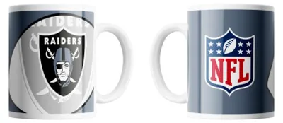 Imagen del producto de Taza clásica de los Las Vegas Raiders con el logo y el escudo en relieve