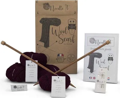 Image de Kit de tricot complet rouge bordeaux avec laine et aiguilles