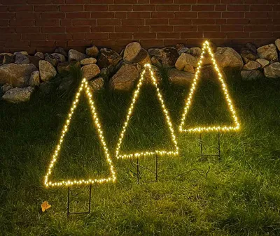 Produktbild von Lichterbaum Gartenstecker Tannenbaum 3 Stück LED Beleuchtet Warmweiß Außen 48cm
