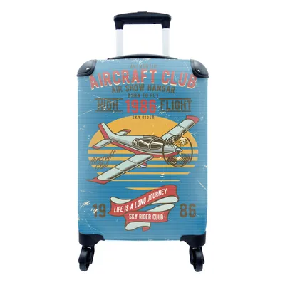 Produktbild von MuchoWow® Koffer Handgepäck Trolley Rollkoffer Kleine Reisekoffer mit 4 Rollen - Mancave - Flugzeug - Vintage - Zitate - Cabin Size < 55x40x23 cm & 55x40x20 cm - Fotokoffer - Kabinenkoffer - Boardgepäck - Reise-Box - Reisekoffer - Reisegepäck - Koffer mit Bild - Trolley für Kinder
