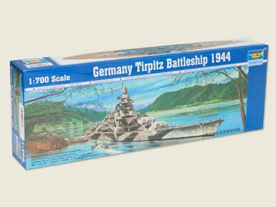 Produktbild von Trumpeter Schlachtschiff Tirpitz 1:700, 05712