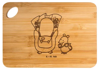 Produktbild von Mr. & Mrs. Panda Hackbrett Pinguin & Maus Wanderer - Transparent - Geschenk, schneidbrett, Abenteuer, Wandern, Schneidebrett, Roadtrip, Holzbrett, Frühstücksbrettchen