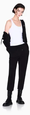 Productafbeelding van Armani Exchange damescollectie Icon Project, vest met geborduurd, ton-sur-ton logo, kleur: wit