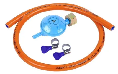 Immagine prodotto di Kit di installazione per tubo flessibile del gas butano da 150 cm con regolatore di pressione da 30 mbar
