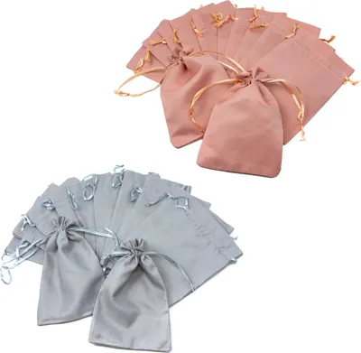 Produktbild von Oblique Unique 24 Baumwollsäckchen Baumwollbeutel mit Zugband Stoffsäckchen für Geschenke als Deko Weihnachten rosa grau