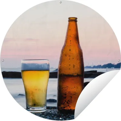 Produktbild von MuchoWow® Gartenposter Outdoor-Poster Rund Bier am Meer Ø 60 cm Gartendeko Rundes Poster draußen