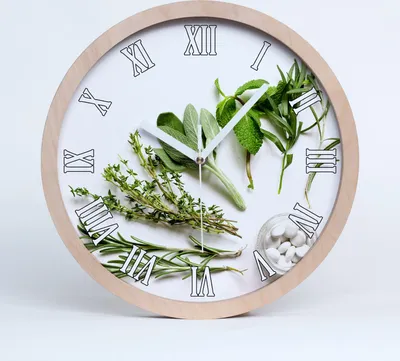 Produktbild von Holzuhr 20fi cm wanduhr - weiße Spitzen - Kräuter