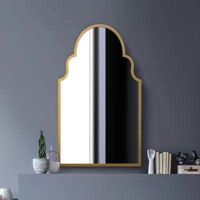 Gebogener Wandspiegel, Goldrahmen, 104 x 61 cm, modern