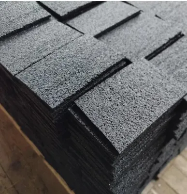 Produktbild von Gummi Distanzplatten für Unterkonstruktion & Terrassenlager 100x100x8mm 100 Stk