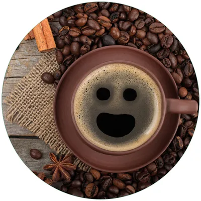 Produktbild von Wallario Premium Glasbild, freischwebende Optik, kräftige Farben, rund 50cm Durchmesser, Motiv Lustige Kaffeetasse mit einem Lächeln - Kaffeebohnen und Zimt