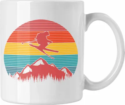 Produktbild von Trendation - Ski Tasse Geschenk Grafik Geschenkidee Skifahrer Geschenk Winter Berge (Weiß)