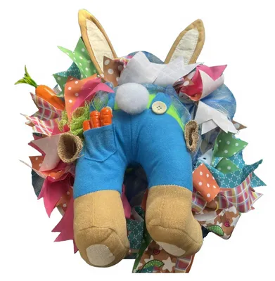 Produktbild von Osterhasen-Türkranz aus Plüschhasen mit Hasenohren für Frühlingsfeste und als Wanddekoration im Landhausstil