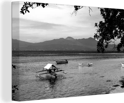 Produktbild von OneMillionCanvasses® - Leinwandbilder - 140x90 cm, Celebessee und Vulkanlandschaft im Bunaken-Nationalpark - schwarz-weiß, Wandbilder Kunstdruck Wanddekoration