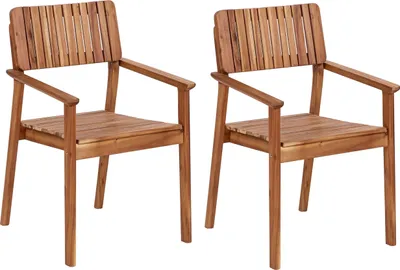 Produktbild von BELIANI Gartenstuhl 2er Set Hellbraun Akazenholz mit Armlehnen Hohe Rückenlehne Lattenoptik Stapelbar Runstikales Design Outdoor Terrasse Garten