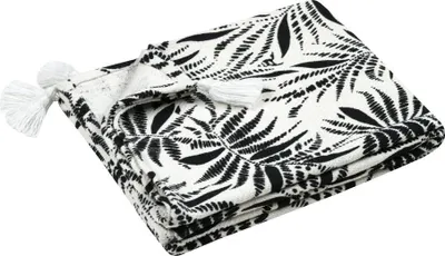 Produktbild von STOF | Kuscheldecke - ZIANA - 125x150 cm - Ecru mit botanischem Muster - Weich und modern