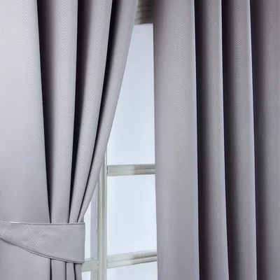 Immagine prodotto di HOMESCAPES occhielli per tende oscuranti grigio chevron 2 pezzi 182 x 165 cm