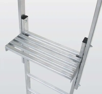 Produktbild von Günzburger Steigtechnik Ausstiegstritt Stahl-verzinkt 520 mm Spaltbreite 150 mm - 063967