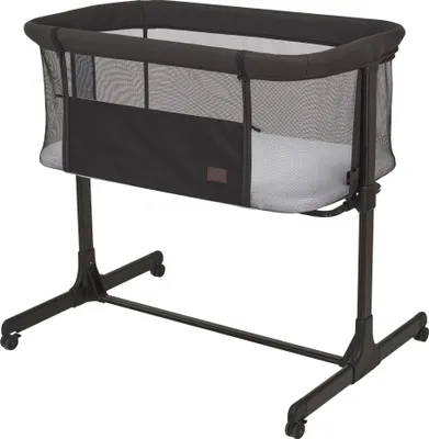 Produktbild von Bebies First Beistellbett / Co-Sleeper – höhenverstellbares Babybett mit Matratze -Seiteneinstieg & Rollen - Grau