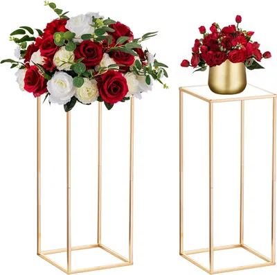 Immagine prodotto di 2 pezzi di centrotavola alti dorati con portafiori per matrimoni ed eventi.