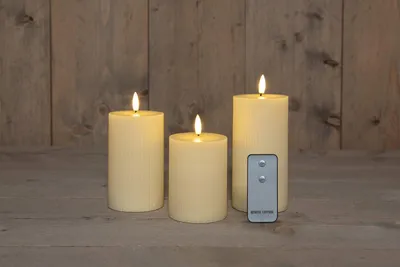 Productafbeelding van B.O. 3Pcs 3D Wick Ivory Ribbel Candle kaars 7,5X1012,515 cm Rusti Anna's Collection