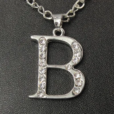 Produktbild von Halskette mit Strass Buchstaben Anhänger Buchstabe B
