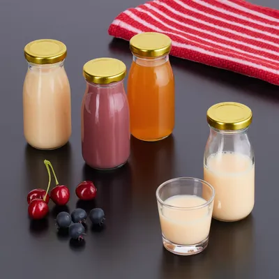 Produktbild von Relaxdays Flaschen, 24er Set, mit Schraubdeckel, für Smoothies, Saft, Milch, kleine Glasflaschen, transparent/gold