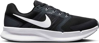 Produktbild von Nike Run Swift 3 Black White - EU 46