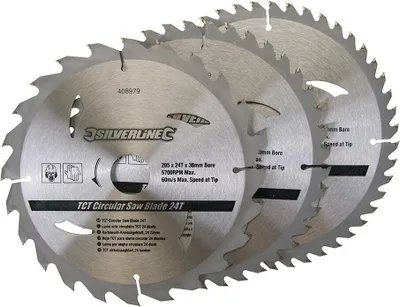 Produktbild von Silverline Hartmetall-Kreissägeblätter mit 24, 40 u. 48 Zähnen, 3er-Pckg. 205 x 30, Reduzierstücke: 25, 18 und 16 mm