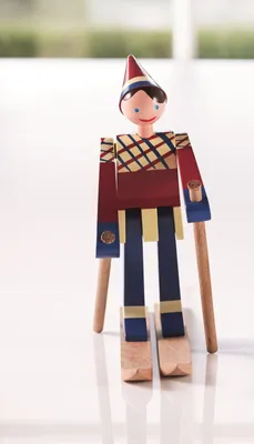Produktbild von ROSENDAHL Kay Bojesen Skiläuferin Datti Design Holzfigur 39411