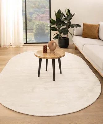 Immagine prodotto di Tappeto ovale in viscosa Unyqoos® – Bianco perla, 200x300 cm, realizzato a mano, 3500 g/m², estremamente morbido e con una lucentezza lussuosa