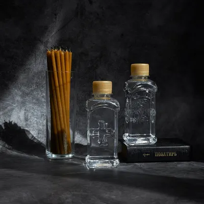 Produktbild von Weihwasser in der festlichen Flasche, 250 ml