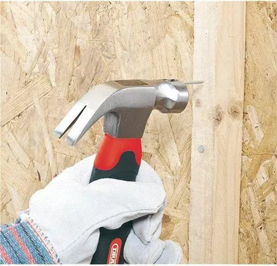 Produktbild von Famanu Klauenhammer mit Glasfaserstiel - 283 g