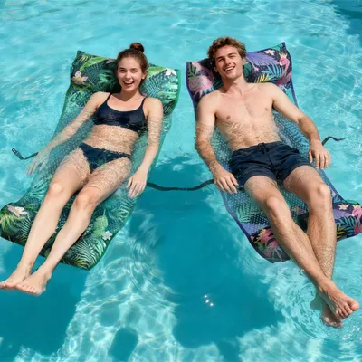 Produktbild von Omgoods – Multifunktionelle, aufblasbare Wasserliege – 4-in-1 Schwimmstuhl