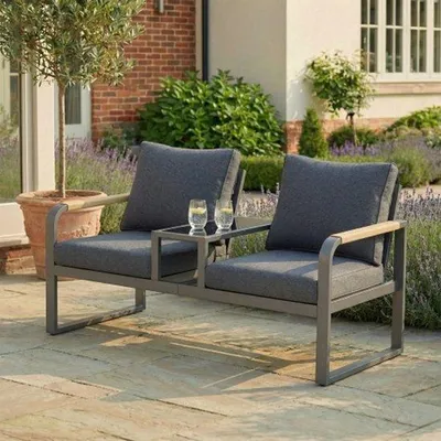 Immagine prodotto di Mobili da giardino, panchina esterna, panchina a due posti, metallo zincato, con piano in vetro, braccioli intrecciati, stile industriale, colore grigio