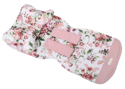 Image de Coussin universel pour poussette, buggy, motifs fleurs, rouge et rose. Insert respirant pour poussette, tissu gaufré "waffle", coussin de siège pour filles