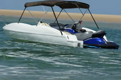 Obrázok produktu pre vidaXL 3-Bow Bimini-Top Black 183x140x137 cm
