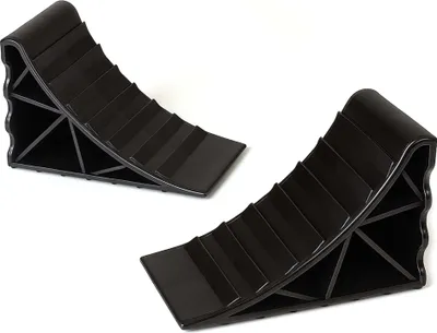 Produktbild von Wiltec Unterlegkeile für Anhänger 2 Stück bis 2 t, Bremskeile Wohnmobil 14,8 x 8,9 x 9,8 cm, Unterlegkeile Auto rutschfest aus HDPE für Pkw und Wohnwagen